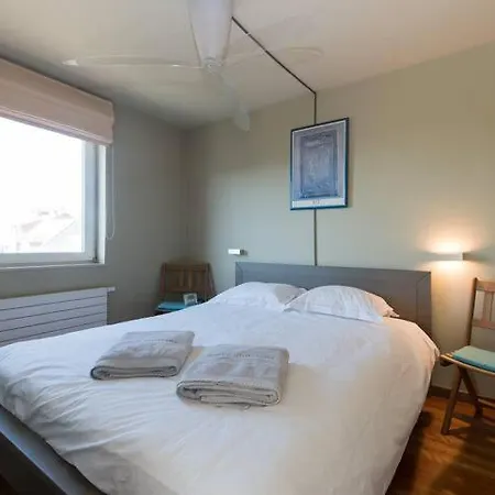 Fantastic Sunny And Modern Corner Apartment In Center Of Knokke