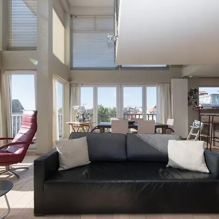 Fantastic Sunny And Modern Corner Apartment In Center Of Knokke Appartement Knokke-Heist