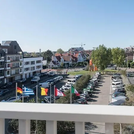 Appartement Fantastic Sunny And Modern Corner Apartment In Center Of Knokke